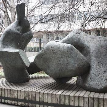 Henry Moore_Reclining figure_1964